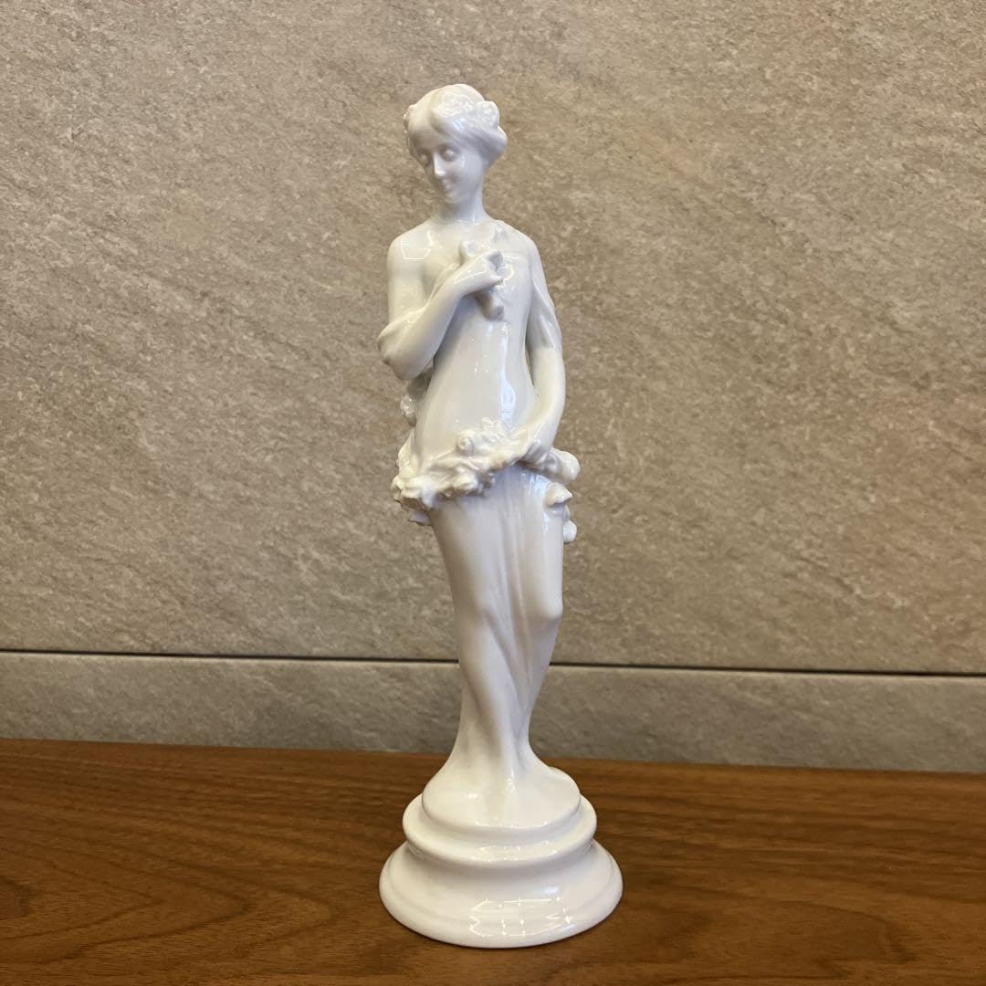 新品　リチャードジノリ　フィギュリン　フローラ　レア品　貴重　フィギュア　白磁 新品 リチャードジノリ フィギュリン フローラ レア品 貴重 フィギュア